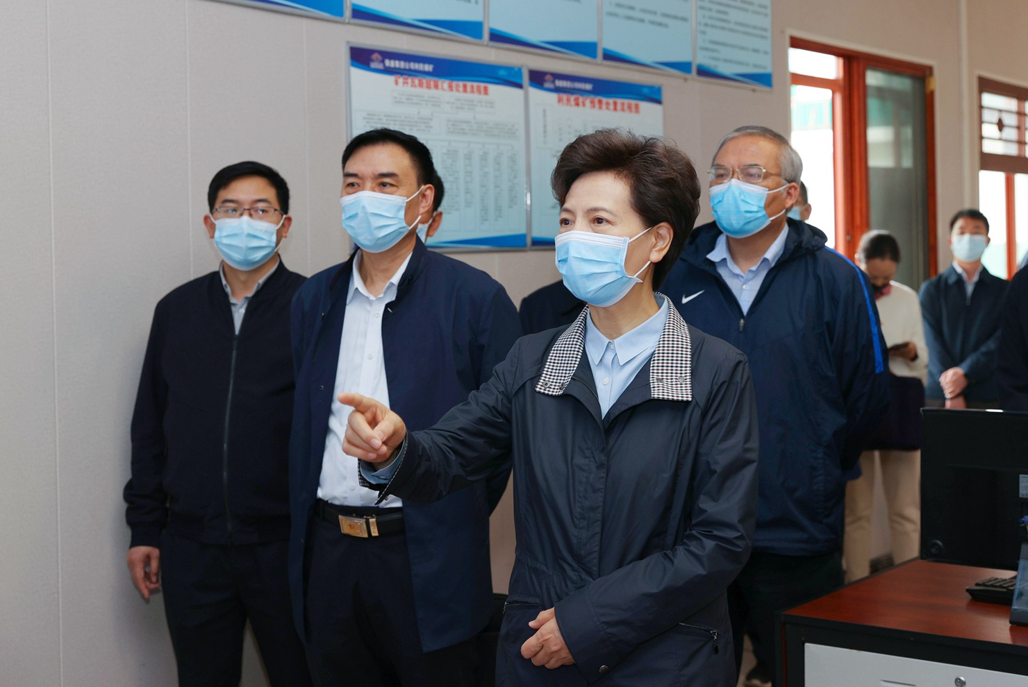 谌贻琴赴贵阳市检查安全生产工作